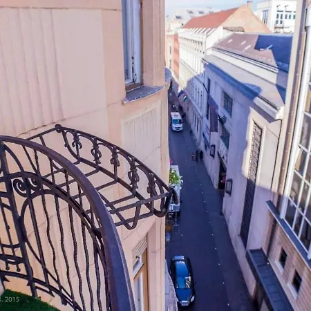 Big Apt In The Center With Balcony & Ac Apartment Budapest